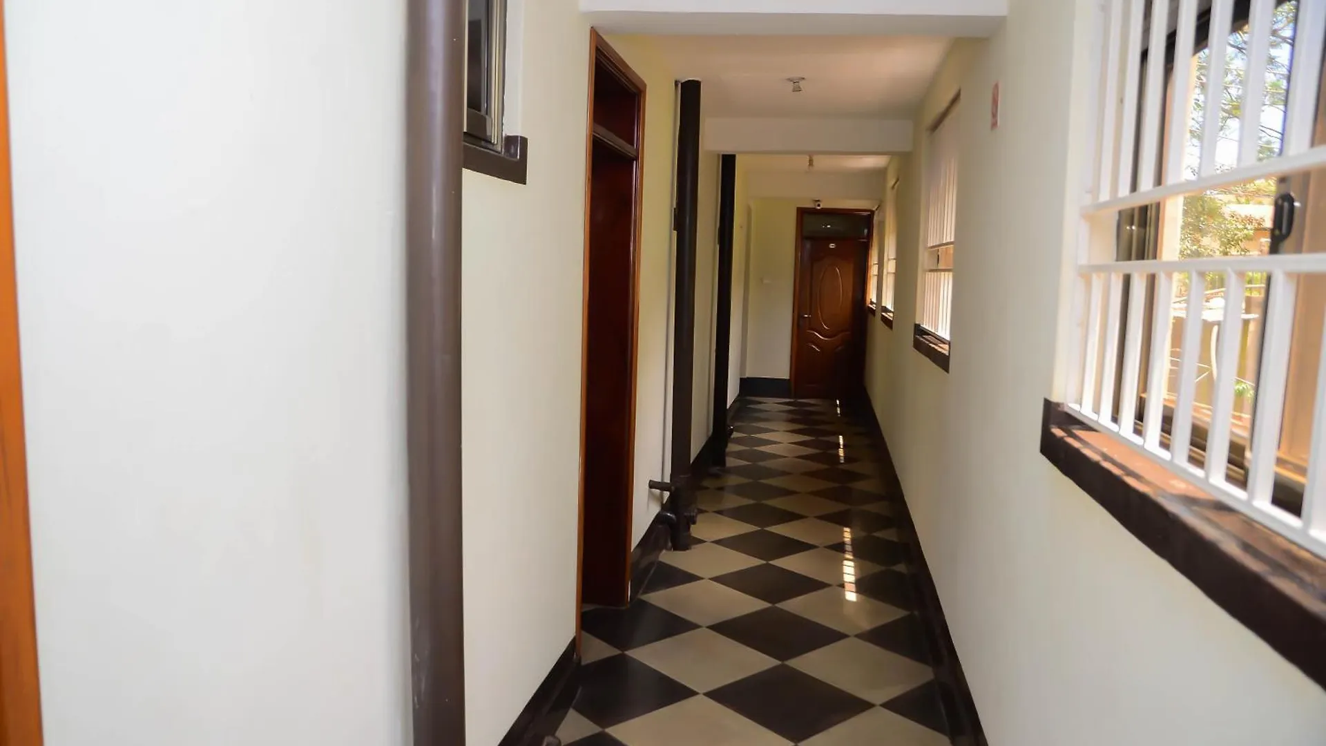 Hotel Acacia View Kampala